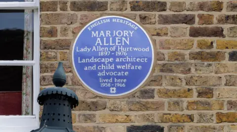 English Heritage Blue plaque to Lady Allen