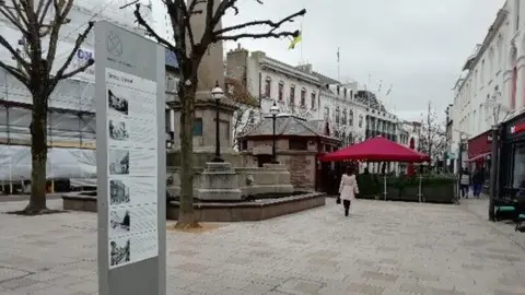 Laurence Curtis Wayfinder sign on Broad Street