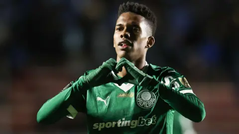 Estevao Willian