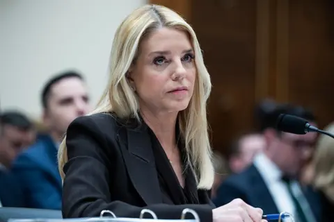 Pam Bondi 