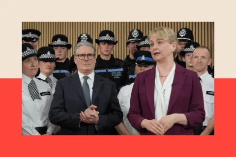 Joe Giddens/ PA Wire Prime Minister Sir Keir Starmer and Home Secretary Yvette Cooper during a visit to Cambridgeshire Police Headquarters