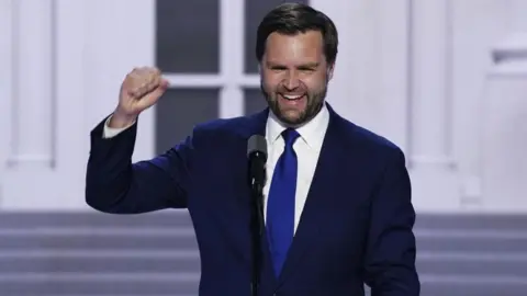 JD Vance addresses RNC in Milwaukee, Wisconsin, 17 July 2024.