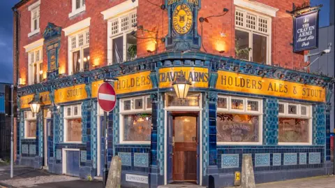 Historic England Side view of the Craven Arms