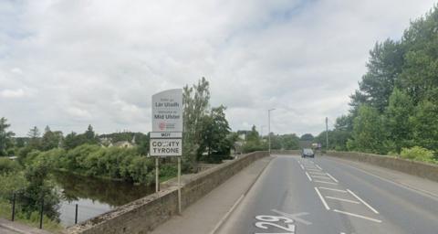 A street view in Moy