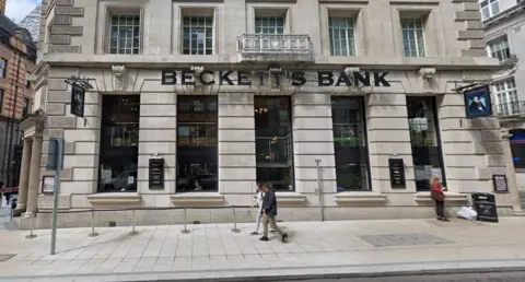 Exterior of Beckett's Bank pub in Leeds