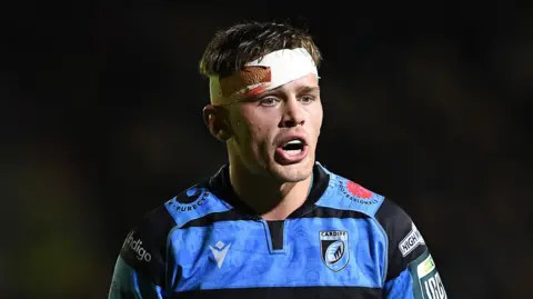 Alex Mann in action for Cardiff