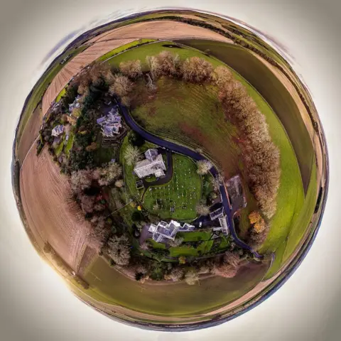 Iain McLachlan Tiny planet