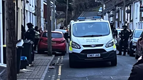 Armed officers on Wyndham Street