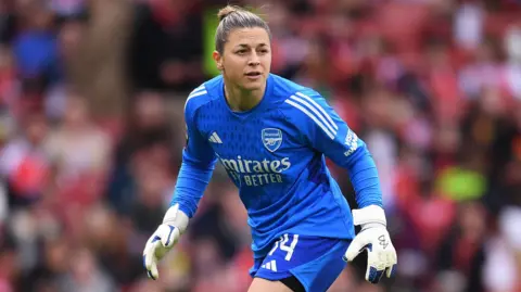 Sabrina D'Angelo playing for Arsenal