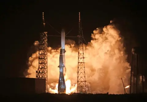 Getty Images A Blue Origin New Glenn rocket lifts off from Space Launch Complex 36 from the Kennedy Space Center on its maiden flight, at Cape Canaveral, Florida on January 16, 2025. 