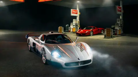 Romans International Maserati MC12 and Ferrari Enzo