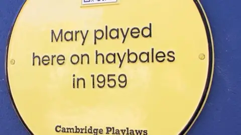 Cambridge City Council A yellow plaque stated Mary played here on haybales in 1959