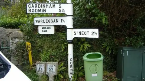 Milestone Society/Geograph A road sign in Cornwall points to various places including St Neot and Bodmin.