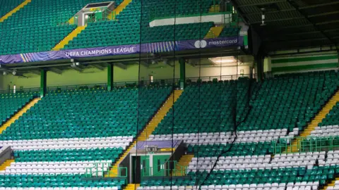 Se han instalado enormes redes SNS en Celtic Park 