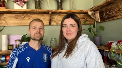 BBC/Chris Baynes Reform UK supporters Ben Lang and Kayleigh Lang
