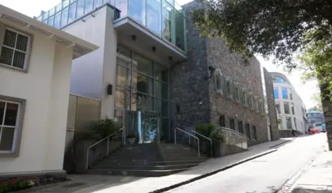 picture shows guernsey court building