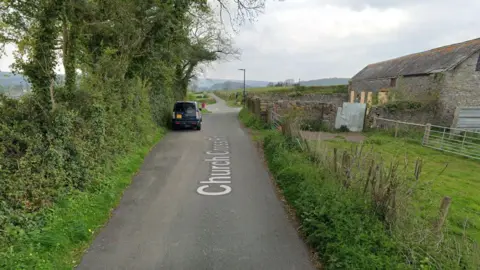 Google Church Cross Road in Buckfastleigh