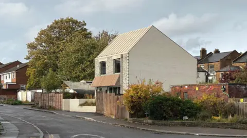 Will Howard A picture of the house of Castlands road