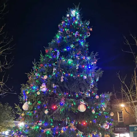 Estela Oduntan Wisbech Christmas tree