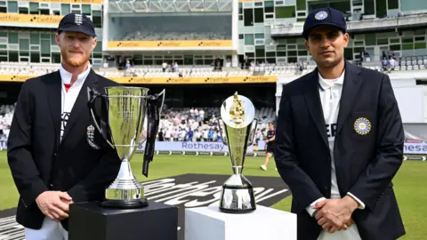 Ben Stokes and Shubman Gill
