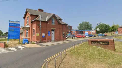 Google Exterior photo of Bassetlaw Hospital