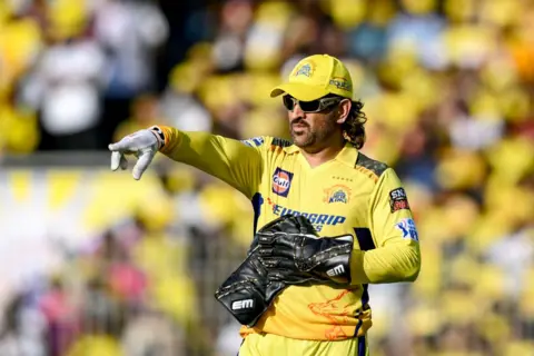 Getty Images Ms Dhoni dari Chennai Super Kings Bats selama pertandingan final kualifikasi IPL Liga Premier India antara Delhi Capitals dan Chennai Super Kings di Stadion ACA-VDCA pada 10 Mei 2019 di Visakhapatnam, India. 