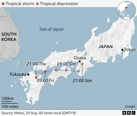 A map of Typhoon Shanshan's forecast path, showing it will move northwest across Japan over the next few days and be south of Osaka by Sunday afternoon. 