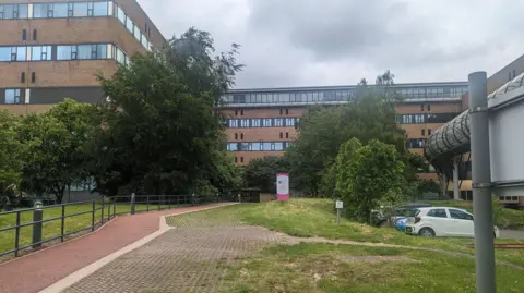 QMC entrance by tram