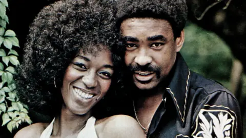 Getty Images Gwen dan George McCrae Digambarkan bersama pada tahun 1970