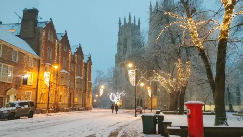 BBC Weather Watchers/Gary Gimmick York Minster surrounded by snow