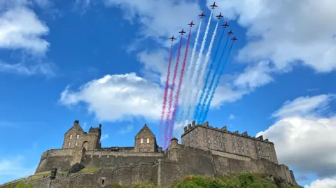 CIARAN KIELY The Red Arrows over Edinburgh Castle