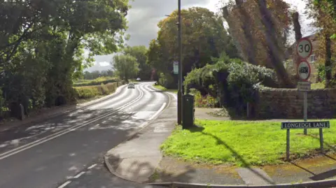 The A61 in Wingerworth at the junction with Longedge Lane