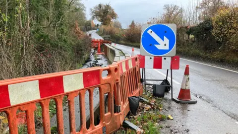 BBC Road affected by temporary traffic lights