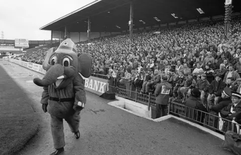 Tony Davis/Lower Block Stoke City Port Vale derby in 1992