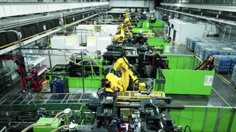 Machines inside the Leapmotors factory.