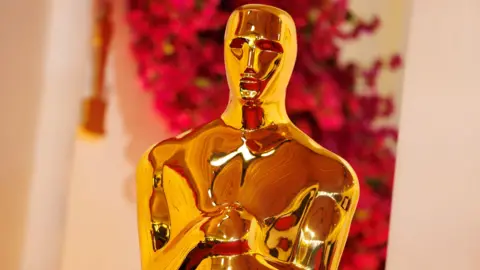 Golden Oscars statue 