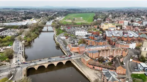 An ariel shot of Worcester showing the river Severn