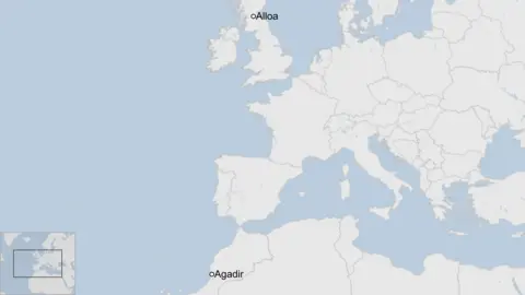 The distance between Alloa in Scotland and Agadir in Morocco highlighted on a map