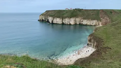 Photo of the coastline at Thornwick Bay, near Flamborough