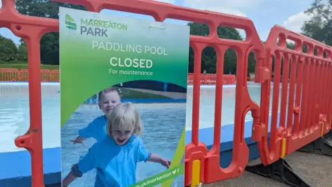 Maintenance signs at Markeaton paddling pool