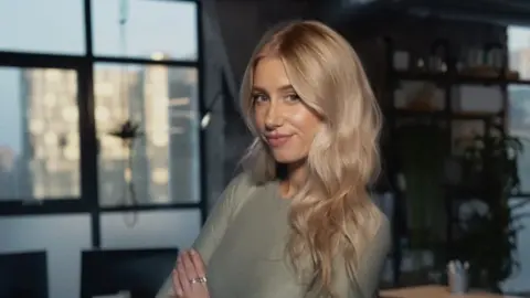 Sophie Warner