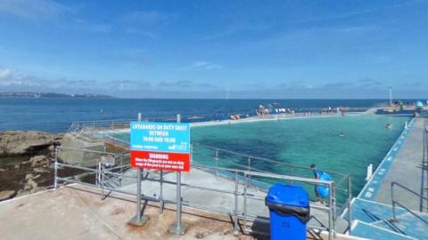 Google street view of Shoalstone swimming pool, which is an outdoor seawater pool