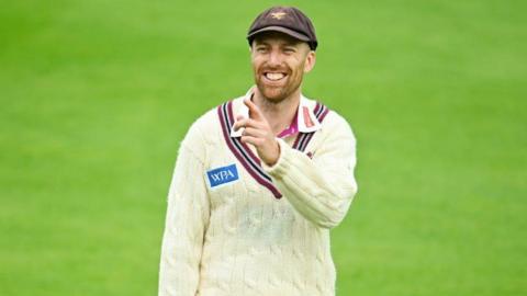 Jack Leach pointing on the field