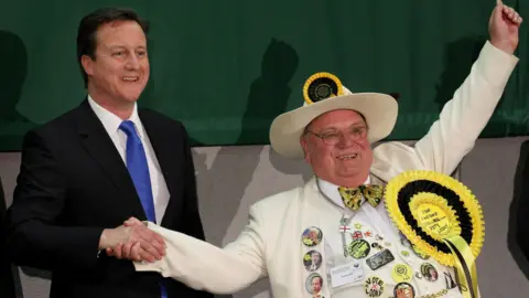 13e34a40-6bed-11f1-8150-ff9f130ca186.jpg Why candidates dress up and run in major UK elections