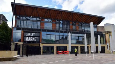 The outside of Darley Street Market