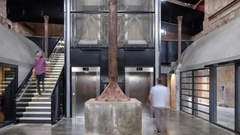 RIBA/DANIEL HOPKINSON Shrewsbury Flaxmill Maltings 