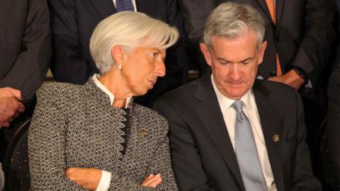 Global Solidarity: Central Bank Leaders Rally Behind Powell Amid Controversy