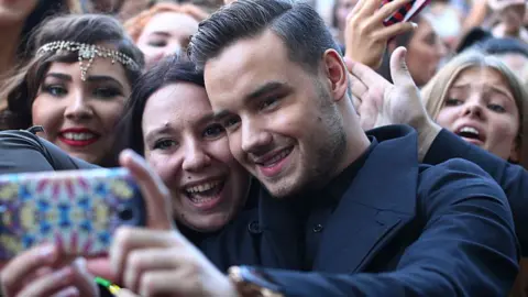 Liam Payne with fans in 2014