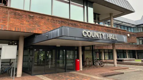 BBC The main entrance to County Hall, the former headquarters of Worcestershire County Council.