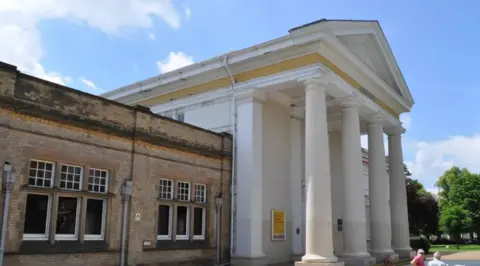 Leicester City Council Leicester Museum and Gallery